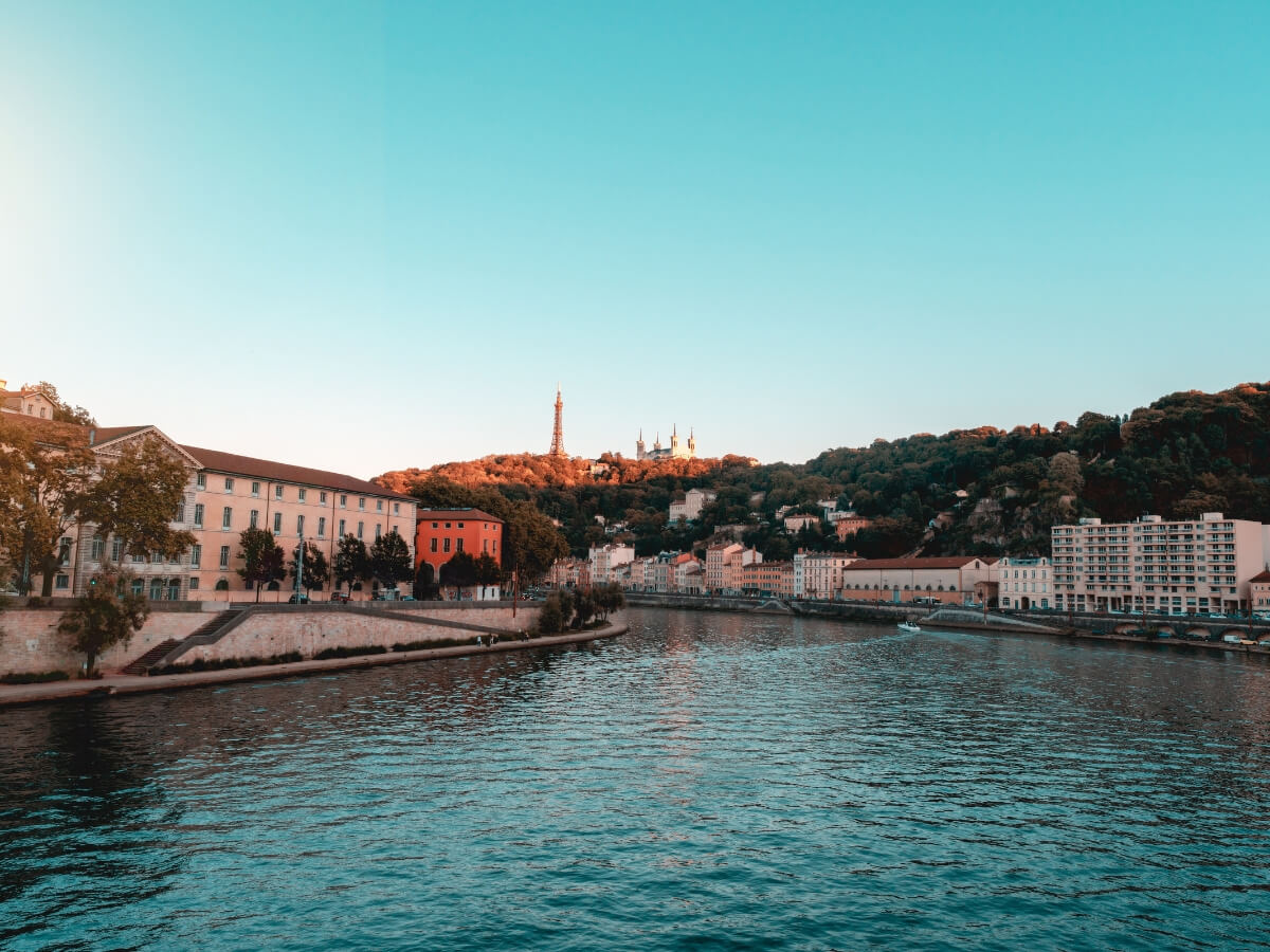 Itinerario de Viaje de 14 días a Europa lyon