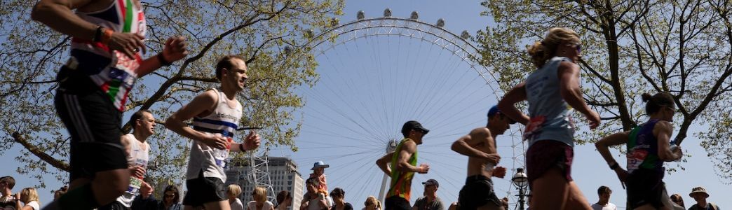 runners at virgin money london marathon